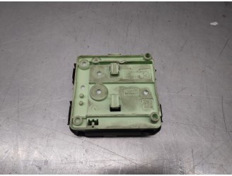 CAJA RELES / FUSIBLES 8387547 