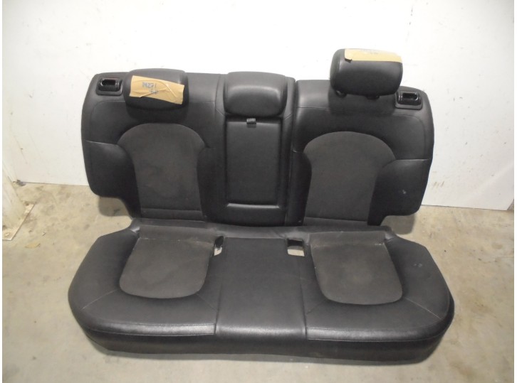 Recambio de asientos traseros para hyundai ix35 1.7 crdi cat referencia OEM IAM CUERO Y TELA NEGRA 5 PUERTAS