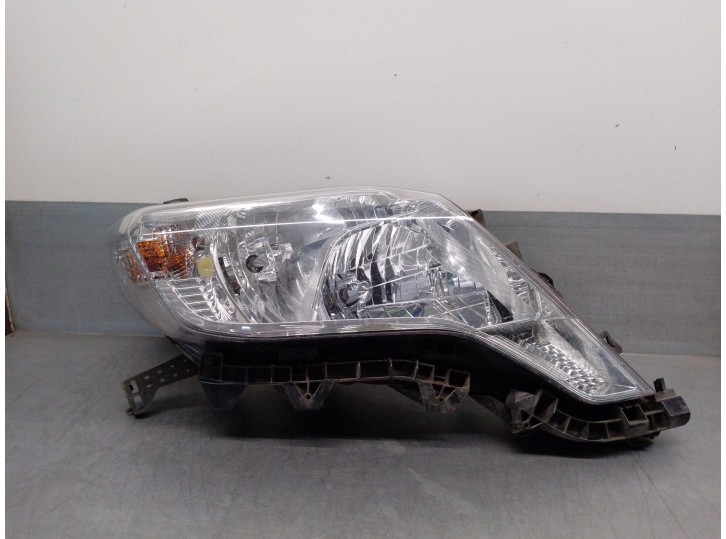 Recambio de faro derecho para toyota land cruiser (j15) 3.0 turbodiesel cat referencia OEM IAM 8113060J00  5 PUERTAS