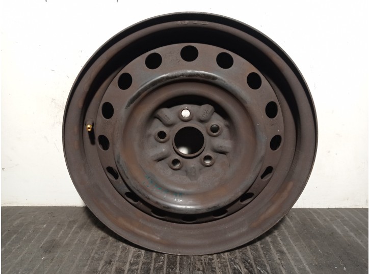 Recambio de llanta para toyota avensis berlina (t 22) 2.0 turbodiesel cat referencia OEM IAM 4261105080 R156JJX15H2ET39 HIERRO