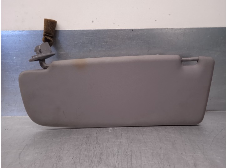 Recambio de parasol derecho para audi a4 avant (b5) 2.4 v6 30v referencia OEM IAM 3B0857552 