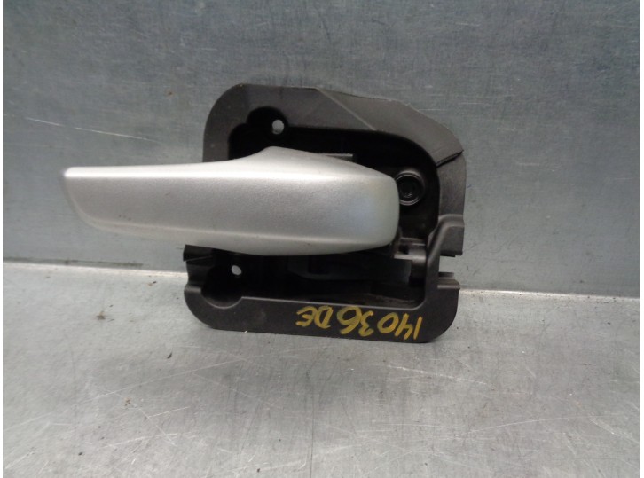 Recambio de maneta interior delantera derecha para smart coupe referencia OEM IAM A4517600261  