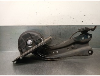 Recambio de brazo suspension inferior trasero izquierdo para toyota corolla sedán (_e21_) 1.8 vvti hybrid (zwe211, mzea12) refer
