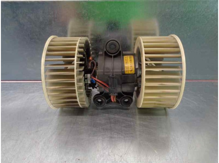 Recambio de motor calefaccion para bmw x5 (e53) 3.0 24v turbodiesel cat referencia OEM IAM 64118385558 