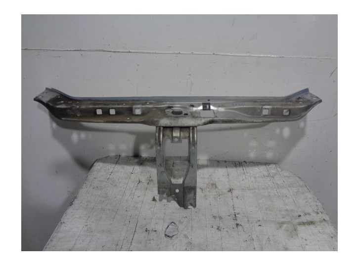 Recambio de panel frontal para renault clio ii fase i (b/cbo) 1.9 diesel referencia OEM IAM 7751473102 DE CHAPA 