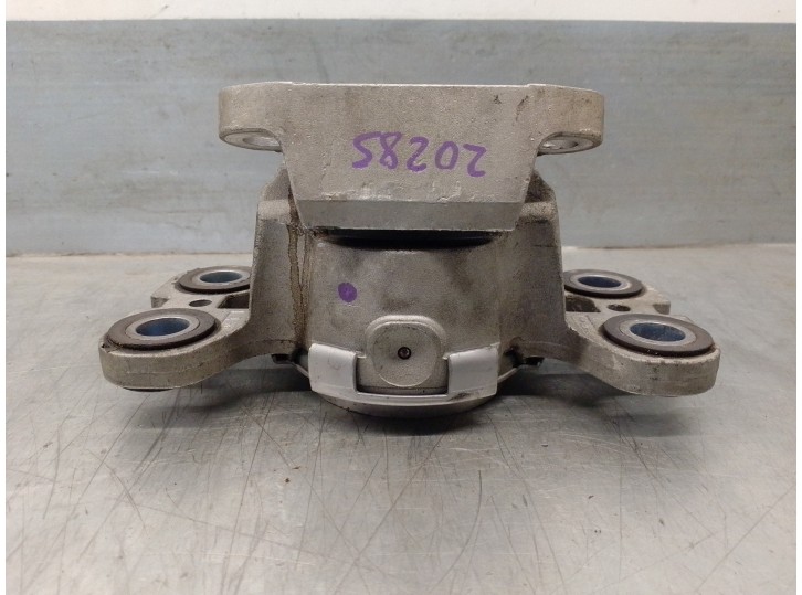 Recambio de soporte cambio para land rover evoque 2.2 sd4 cat referencia OEM IAM BJ327M121AC BJ327M121AC 