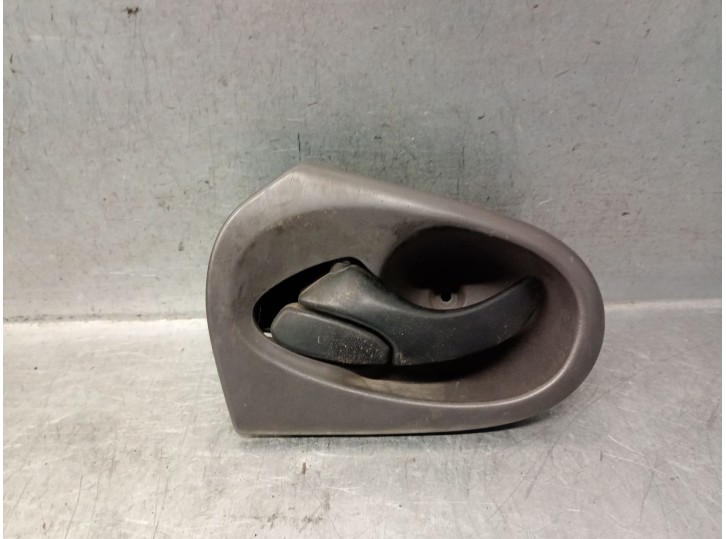 Recambio de maneta interior delantera izquierda para ford transit caja/chasis (fm_ _, fn_ _) 2.4 tdci referencia OEM IAM YC15V22