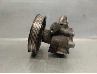 Recambio de bomba servodireccion para volkswagen passat berlina (3b3) 1.9 tdi referencia OEM IAM 8D0145177Q KY17005 KYB