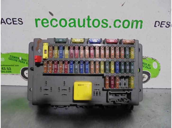 Recambio de caja reles / fusibles para mg serie 75 (rj) 2.0 16v cdt referencia OEM IAM YQE103139  