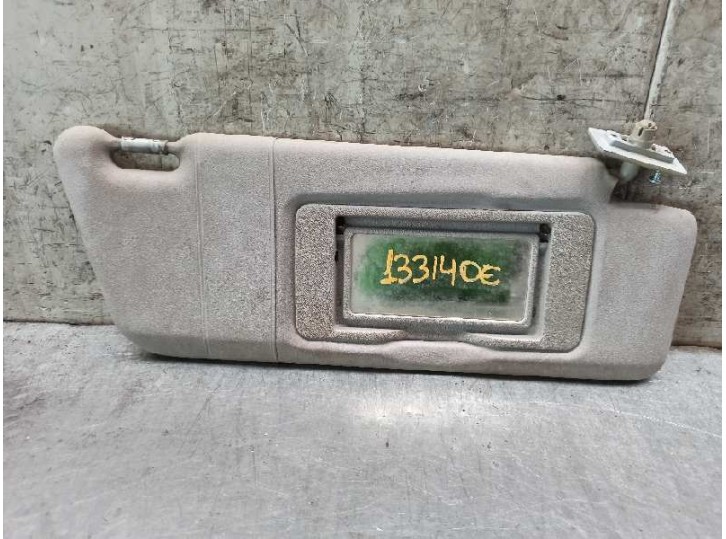 Replacement right sun visor for Mercedes-Benz CLK-Class (W208) Coupé 200 Compressor (EVO) (208.344) OEM IAM reference A2088101