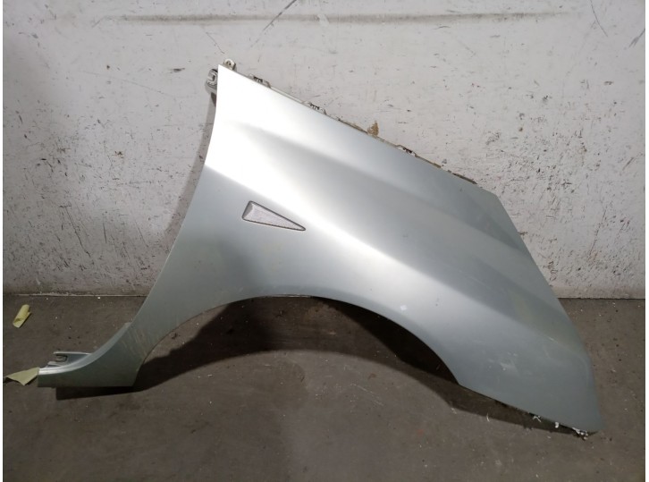 Recambio de aleta delantera derecha para renault espace iv (jk0/1_) 2.2 dci (jk0h) referencia OEM IAM 7701473587 7701473587 