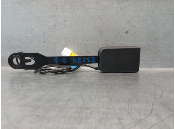 Recambio de enganche cinturon para peugeot 1007 (km_) 1.4 referencia OEM IAM 8973PV 8973PV 