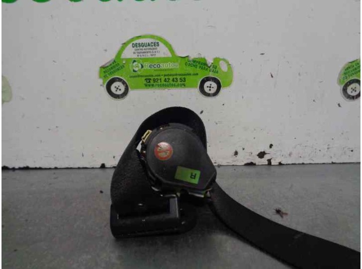 Replacement front right seatbelt for Ford Focus saloon (CAK) 1.8 TDDi turbodiesel CAT OEM IAM reference 56005