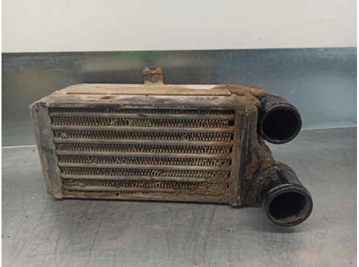 Recambio de intercooler para jeep cherokee (j) 2.5 turbodiesel referencia OEM IAM 52028089 