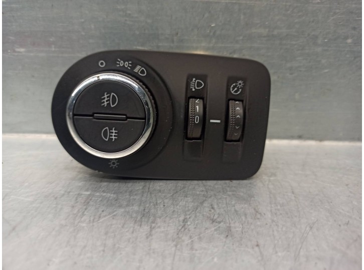 Recambio de mando luces salpicadero para opel corsa e business referencia OEM IAM 13470445 