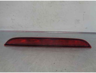 Recambio de luz central de freno para mazda premacy (cp) 2.0 turbodiesel cat referencia OEM IAM C10051580C 