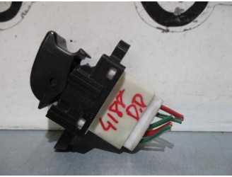 Recambio de mando elevalunas delantero derecho para mazda 6 monovolumen (gy) 2.0 diesel cat referencia OEM IAM 3583L45 3583L45 