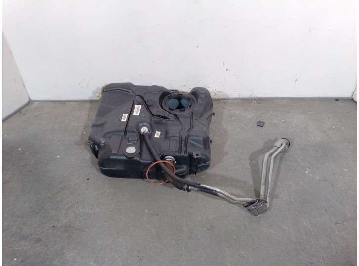 Recambio de deposito combustible para volvo v40 hatchback (525) d2 referencia OEM IAM 31432940 31321579 