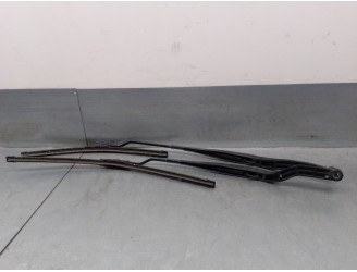 Recambio de brazo limpia delantero derecho para opel vectra c berlina 1.8 16v cat (z 18 xe / 2h9) referencia OEM IAM 09185812 09