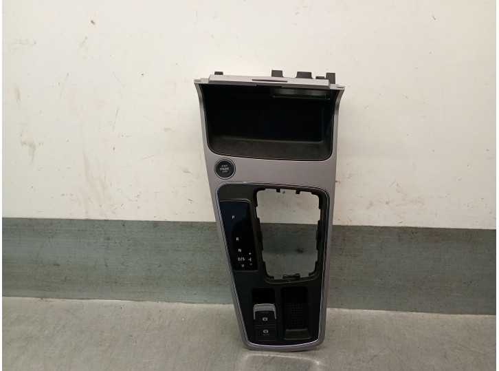 Recambio de consola para seat leon (5f1) 1.5 tsi referencia OEM IAM 5F1863283BG 5F1863283 