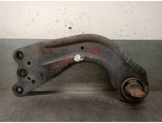 Recambio de brazo suspension superior trasero derecho para mazda cx-5 (ke, gh) 2.2 d (ke2fw) referencia OEM IAM KD3528200B KD352