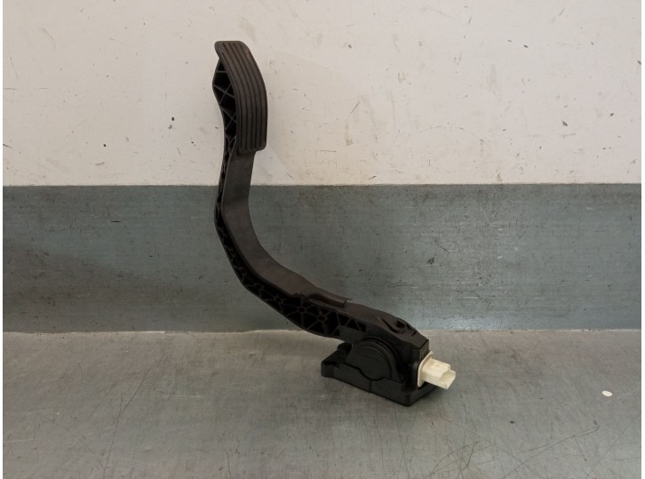 Recambio de potenciometro pedal para peugeot 1007 (km_) 1.4 referencia OEM IAM 9647135280 1601P4 