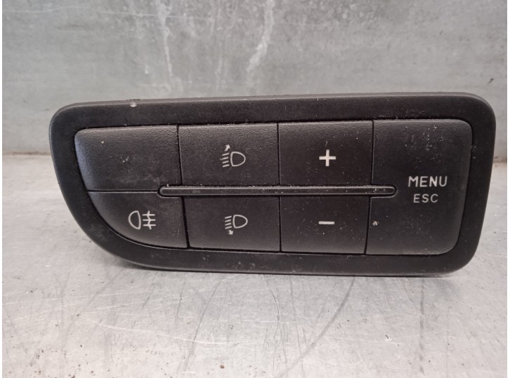 Recambio de mando luces salpicadero para peugeot bipper 1.4 hdi referencia OEM IAM 7354423230 224170200000 OMRON