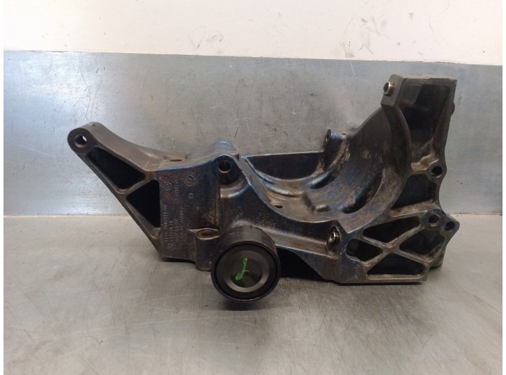 Recambio de soporte alternador para bmw x3 (e83) 2.0 turbodiesel cat referencia OEM IAM 1116780263902 13992010 