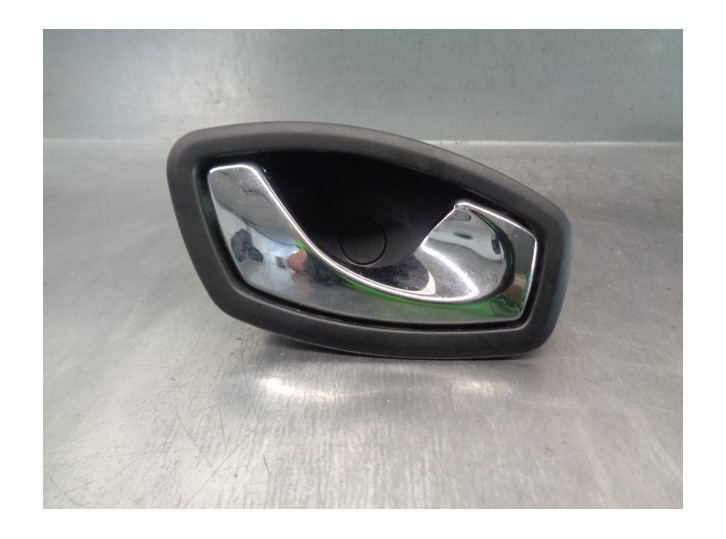 Recambio de maneta interior delantera derecha para renault captur 0.9 energy referencia OEM IAM 806700005R  