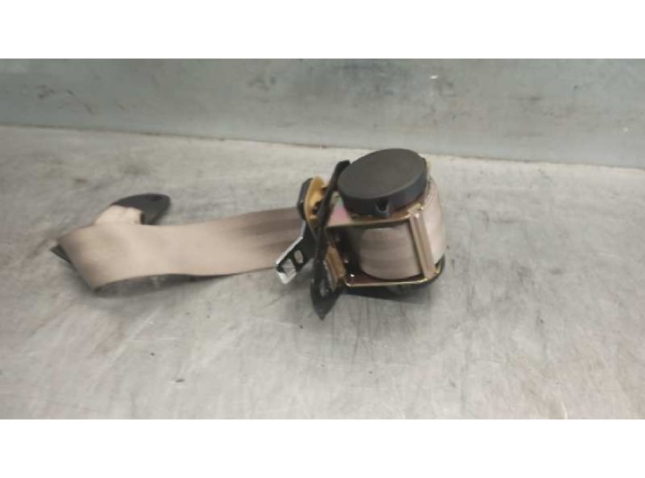 Replacement rear left seatbelt for Nissan Primera Saloon (P12) 2.2 16V Turbodiesel CAT OEM IAM reference 88