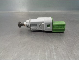 Recambio de interruptor para renault captur 0.9 energy referencia OEM IAM 8200276360D 