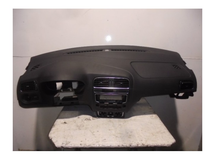 Recambio de salpicadero para volkswagen polo (6c1) 1.4 tdi referencia OEM IAM 6C1857004A NEGRO 