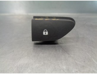 Recambio de interruptor para renault captur 0.9 energy referencia OEM IAM 252103678R 