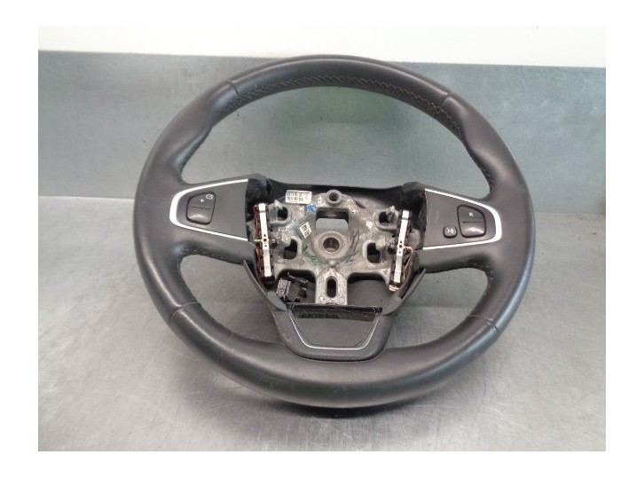 Recambio de volante para renault captur 0.9 energy referencia OEM IAM 484000110R 6337663A 