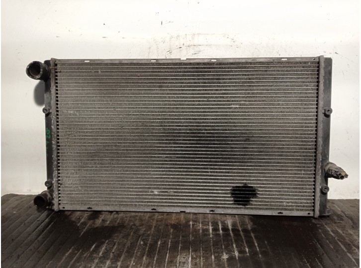 Recambio de radiador agua para volkswagen golf iii berlina (1h1) 1.9 tdi referencia OEM IAM 1H0121253BK DENSO