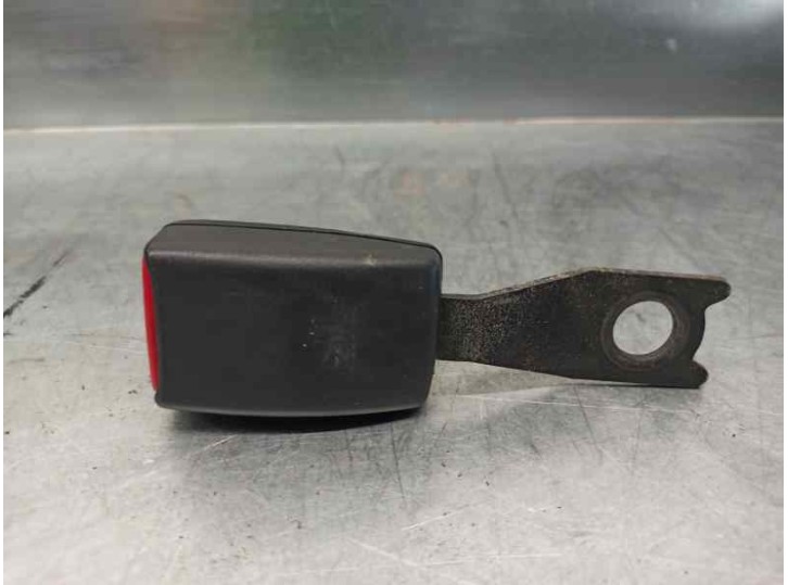 Recambio de enganche cinturon para suzuki ignis rg (fh) 1.3 cat referencia OEM IAM 010313JH5  