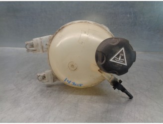 Replacement expansion tank for Citroën C-Elysée 1.2 12V VTi OEM IAM reference 9800777280 
