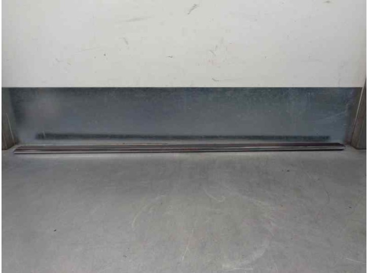 Recambio de molduras delanteras para mini cabrio (r52) 1.6 16v cat referencia OEM IAM   