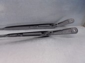 Recambio de brazo limpia delantero derecho para citroën c3 ii 1.4 referencia OEM IAM 9683381680 9683382180 