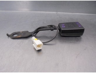Recambio de enganche cinturon para citroën c3 ii 1.4 referencia OEM IAM 9687393180 2 PINES DEL DER ,