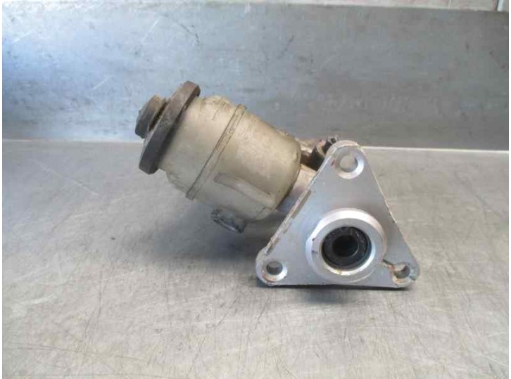 Replacement brake master cylinder for Toyota Corolla (E11) 1.4 16V CAT OEM IAM reference 13231160030 4722112100 AISIN