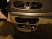 Recambio de salpicadero para renault fluence dynamique referencia OEM IAM 681003101R NEGRO Y BEIGE 