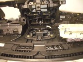 Recambio de salpicadero para renault fluence dynamique referencia OEM IAM 681003101R NEGRO Y BEIGE 