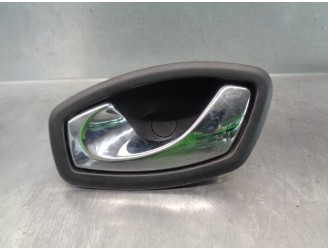 Recambio de maneta interior trasera izquierda para renault captur 0.9 energy referencia OEM IAM 806700006R  