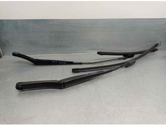 Recambio de brazo limpia delantero derecho para seat ibiza iv (6j5, 6p1) 1.4 tdi referencia OEM IAM 6J1955409 6J1955410 