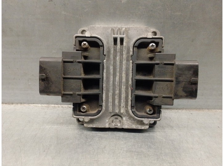 Recambio de centralita motor uce para opel corsa d 1.4 16v referencia OEM IAM 55556752 GM