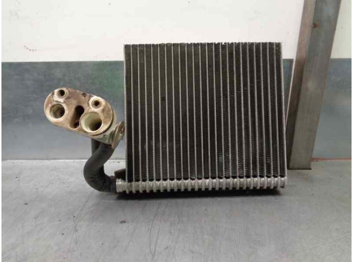 Recambio de evaporador aire acondicionado para mini cabrio (r52) 1.6 16v cat referencia OEM IAM 661231Z VALEO