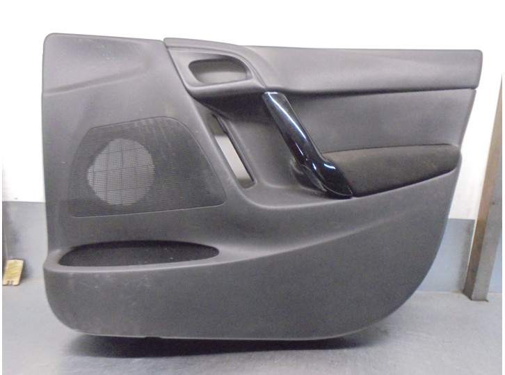 Recambio de guarnecido puerta delantera derecha para citroën c3 ii 1.4 referencia OEM IAM 98006266ZD 266ZD 