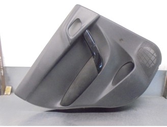 Recambio de guarnecido puerta trasera izquierda para citroën c3 ii 1.4 referencia OEM IAM 96835052ZD 41796M 