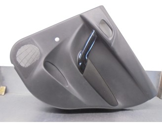 Recambio de guarnecido puerta trasera derecha para citroën c3 ii 1.4 referencia OEM IAM 96835051ZD 051ZD 